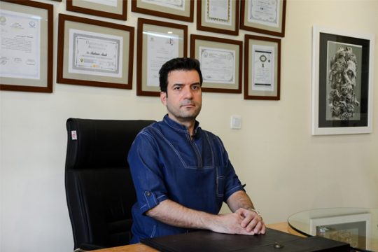 دکتر شهرام اسعدی متخصص ایمپلنت دندان
