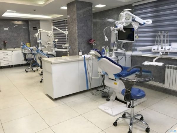 مرکز دندانپزشکی دکتر صادق آقاجری