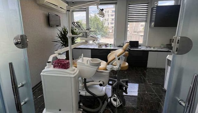 مرکز دندانپزشکی کاخ لبخند
